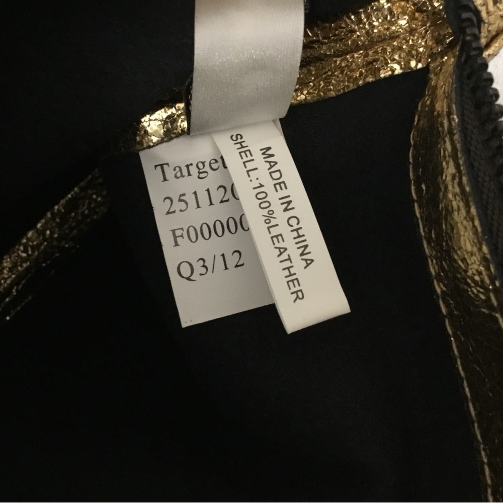 Marc Jacob X Neiman Marcus Target Gold Pouch - image 8